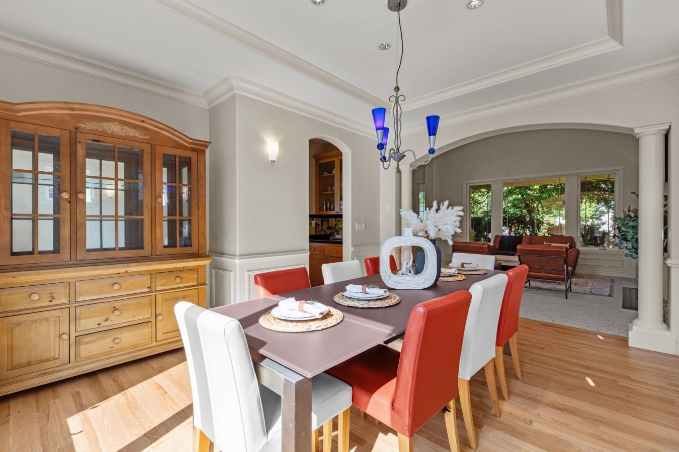 Sammamish, King, 98074, United States, 5 Bedrooms Bedrooms, ,4 BathroomsBathrooms,Residential,For Sale,2012622