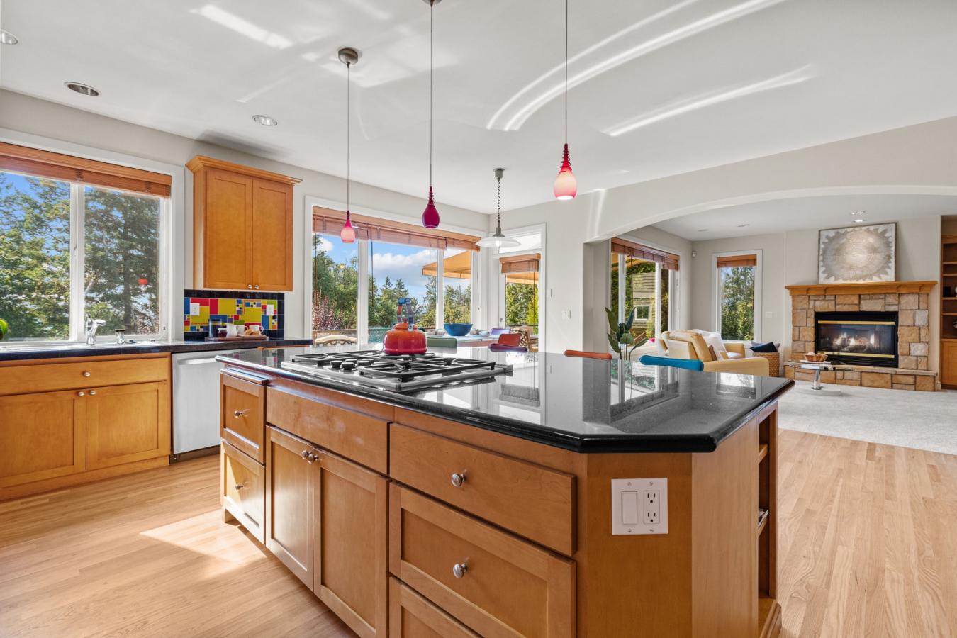 Sammamish, King, 98074, United States, 5 Bedrooms Bedrooms, ,4 BathroomsBathrooms,Residential,For Sale,2012622