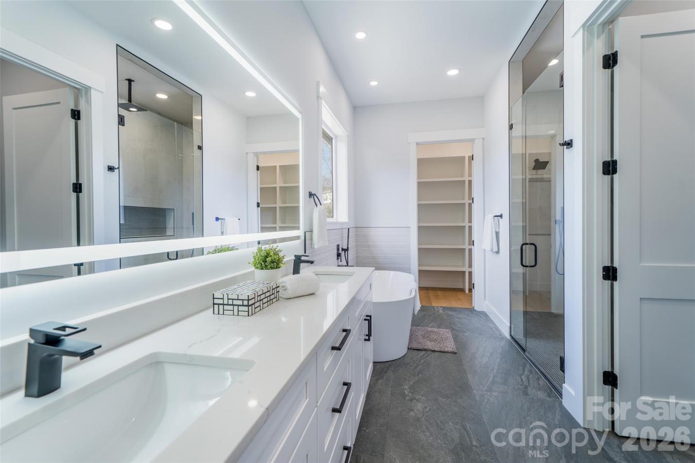 Arden, Buncombe, 28704, United States, 3 Bedrooms Bedrooms, ,3 BathroomsBathrooms,Residential,For Sale,2012796