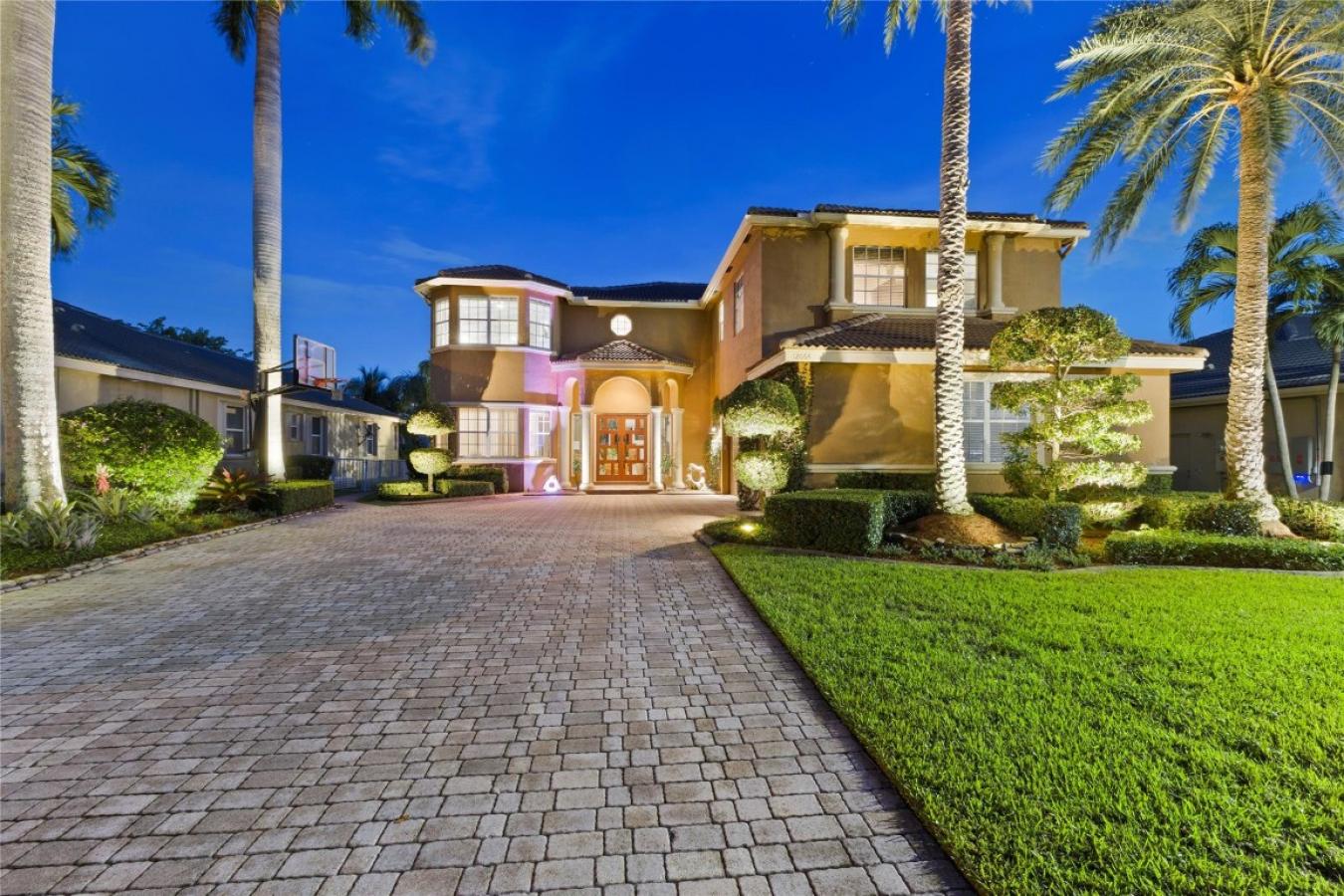 Coral Springs, Broward, 33076, United States, 6 Bedrooms Bedrooms, ,4 BathroomsBathrooms,Residential,For Sale,2012798