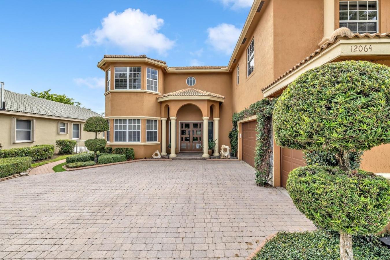 Coral Springs, Broward, 33076, United States, 6 Bedrooms Bedrooms, ,4 BathroomsBathrooms,Residential,For Sale,2012798