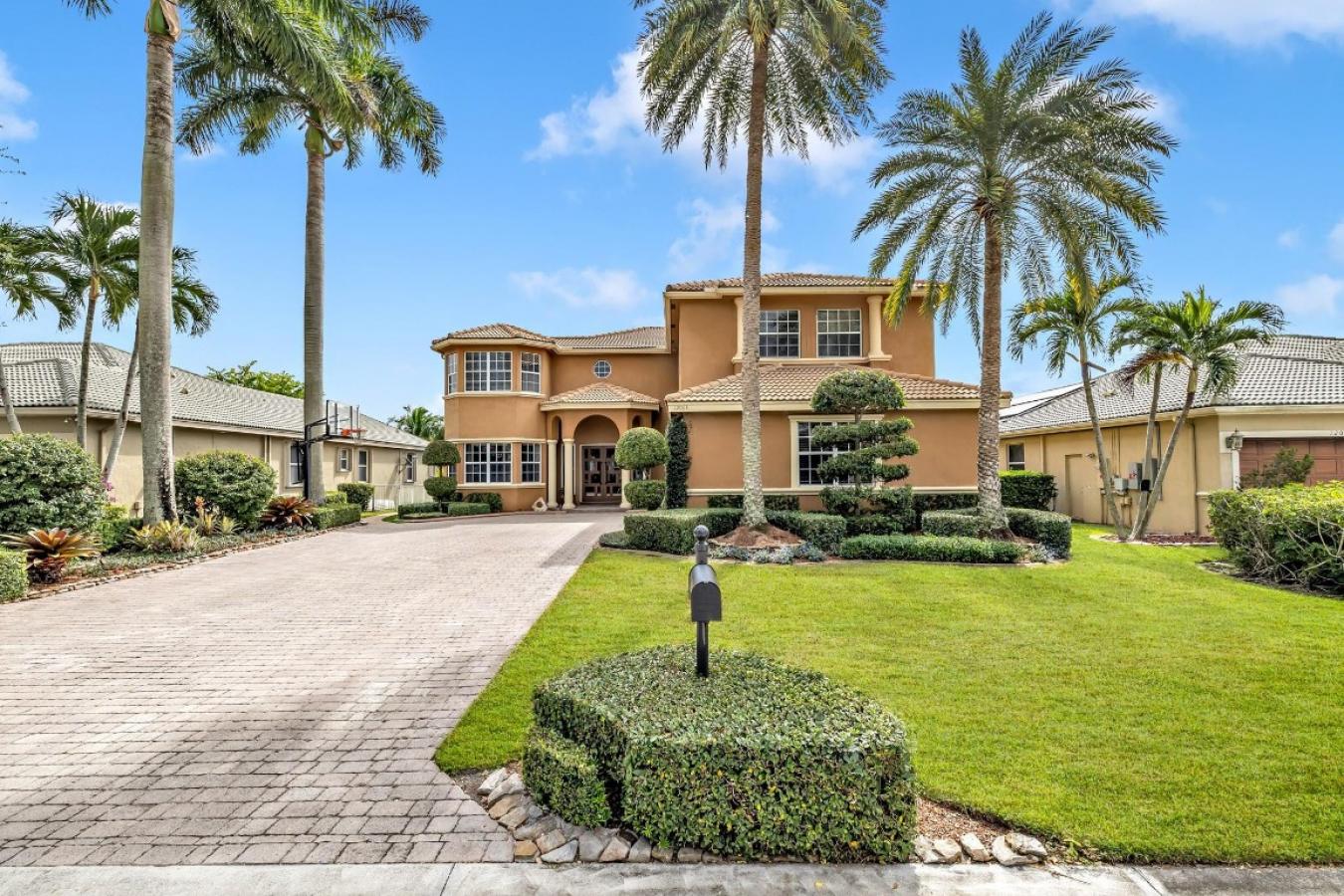 Coral Springs, Broward, 33076, United States, 6 Bedrooms Bedrooms, ,4 BathroomsBathrooms,Residential,For Sale,2012798