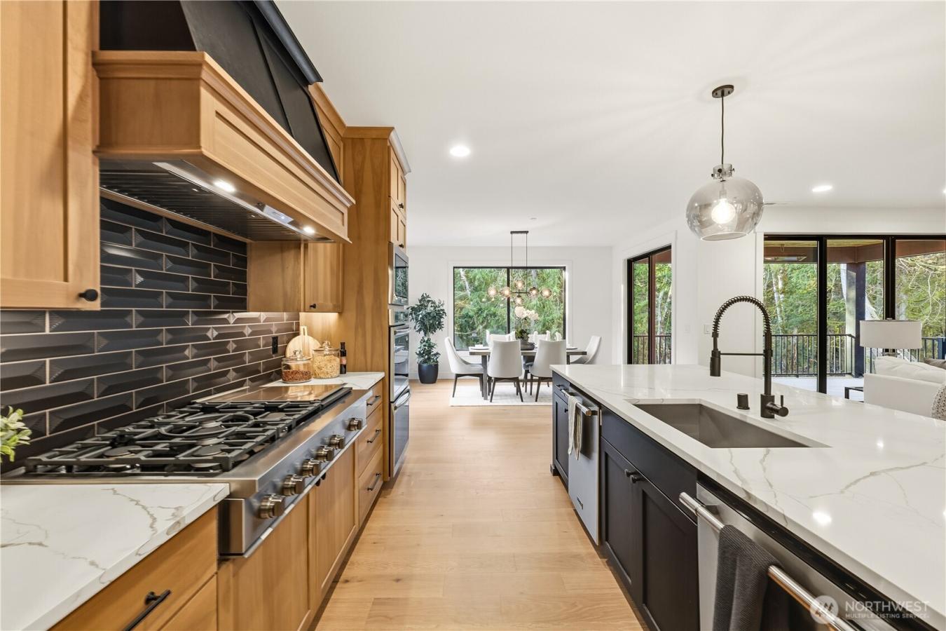 Preston, King, 98050, United States, 5 Bedrooms Bedrooms, ,3 BathroomsBathrooms,Residential,For Sale,2012793