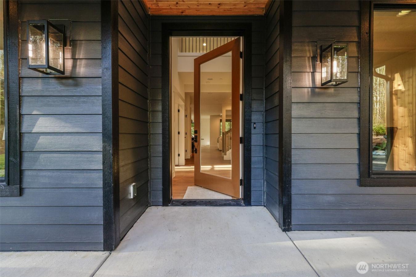 Preston, King, 98050, United States, 5 Bedrooms Bedrooms, ,3 BathroomsBathrooms,Residential,For Sale,2012793