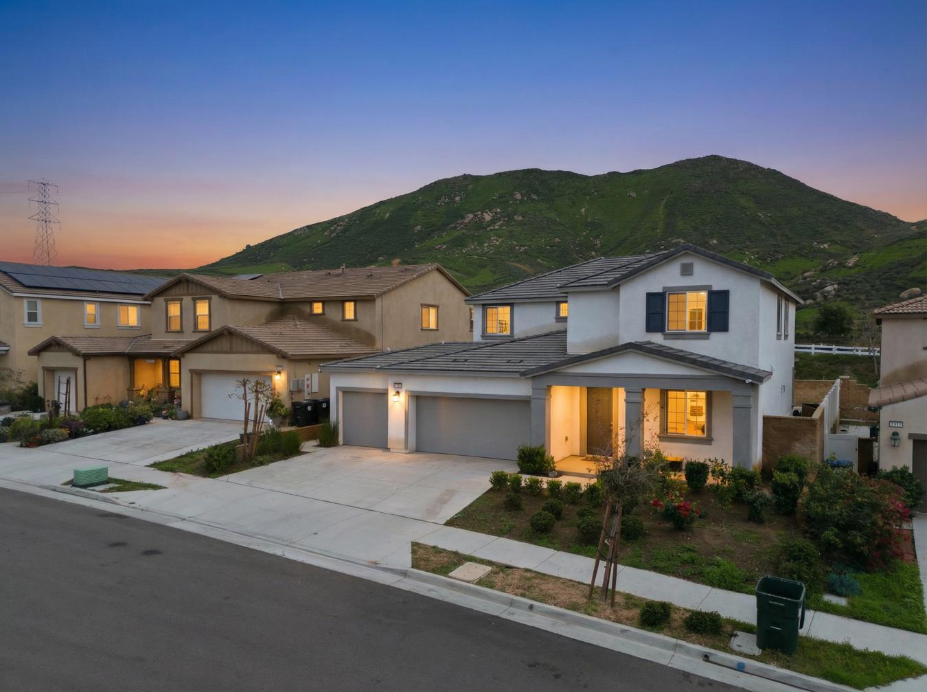 Jurupa Valley, Riverside, 92509, United States, 5 Bedrooms Bedrooms, ,2 BathroomsBathrooms,Residential,For Sale,2012789