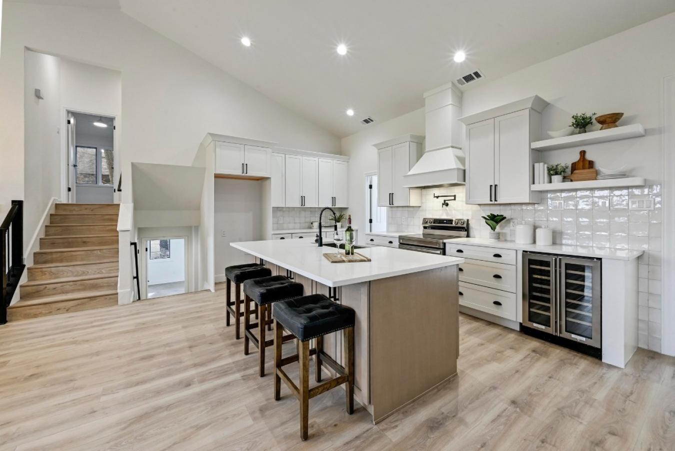 Austin, Travis, 78731, United States, 4 Bedrooms Bedrooms, ,3 BathroomsBathrooms,Residential,For Sale,2012787