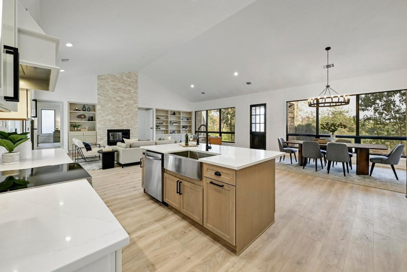 Austin, Travis, 78731, United States, 4 Bedrooms Bedrooms, ,3 BathroomsBathrooms,Residential,For Sale,2012787