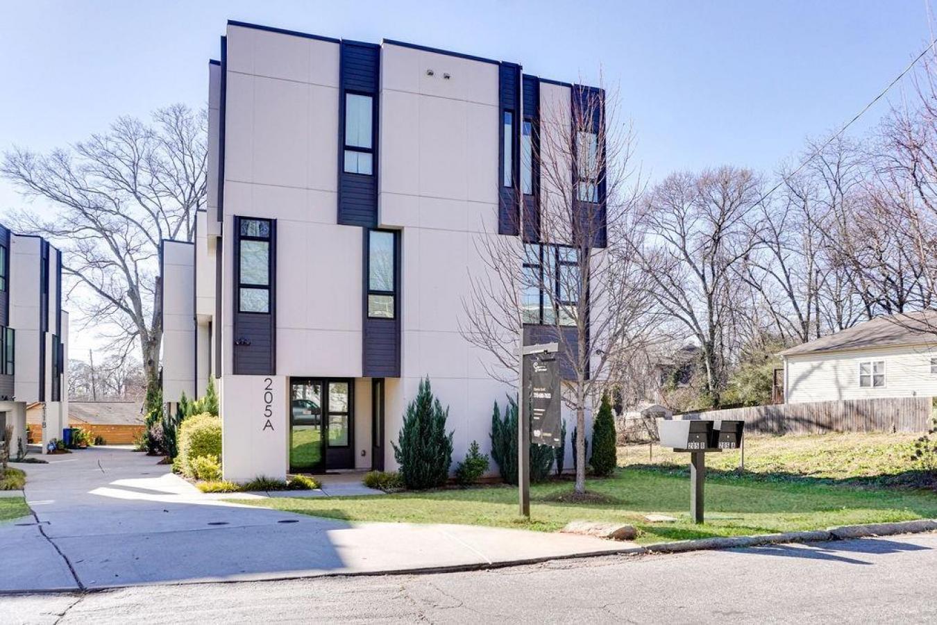 Atlanta, Fulton - GA, 30316, United States, 4 Bedrooms Bedrooms, ,4 BathroomsBathrooms,Residential,For Sale,2012785