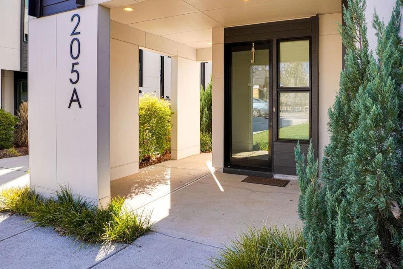 Atlanta, Fulton - GA, 30316, United States, 4 Bedrooms Bedrooms, ,4 BathroomsBathrooms,Residential,For Sale,2012785