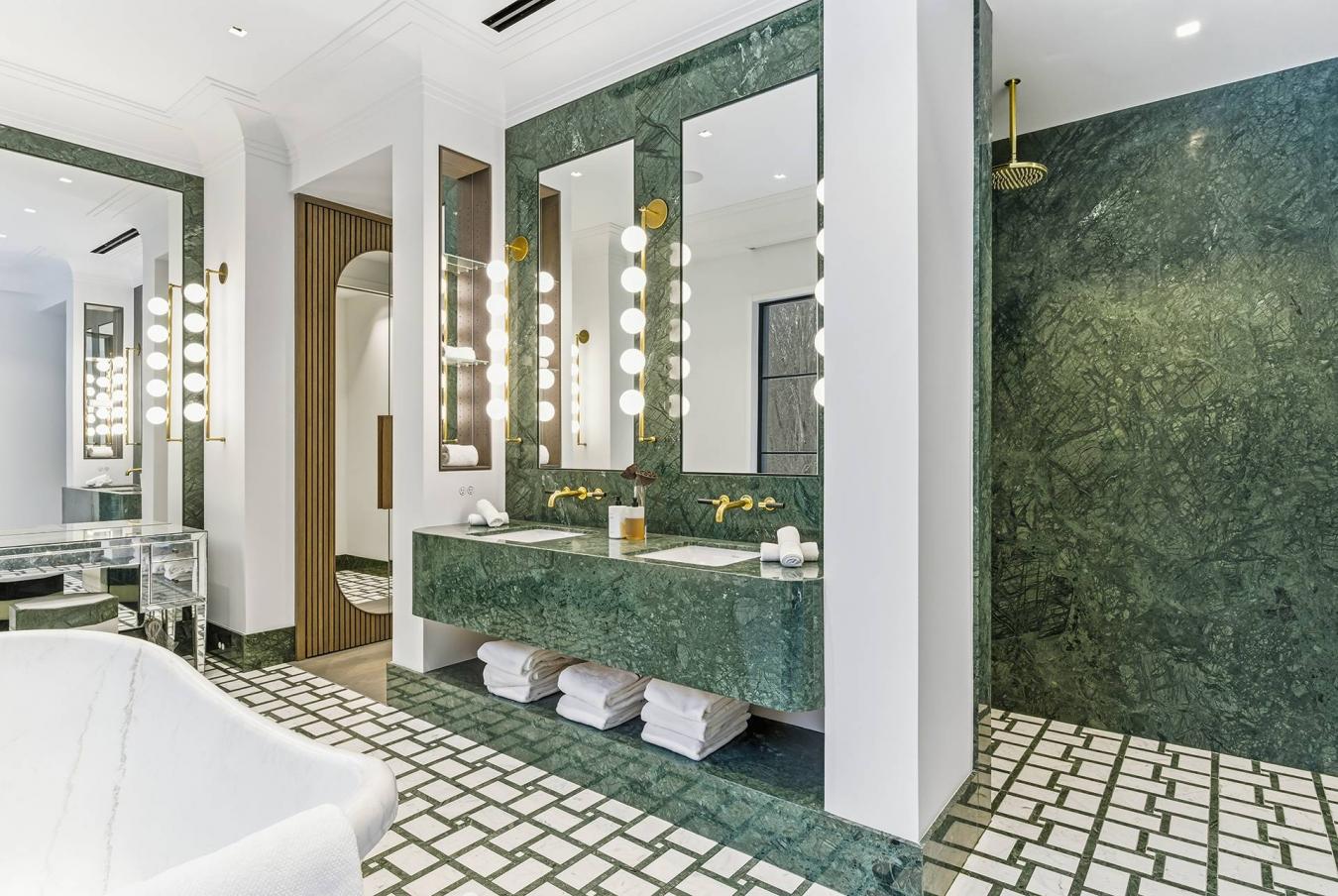 43 Old Orchard Lane, East Hampton, NY, 11937, United States, 6 Bedrooms Bedrooms, ,5 BathroomsBathrooms,Residential,For Sale,43 Old Orchard Lane,222724