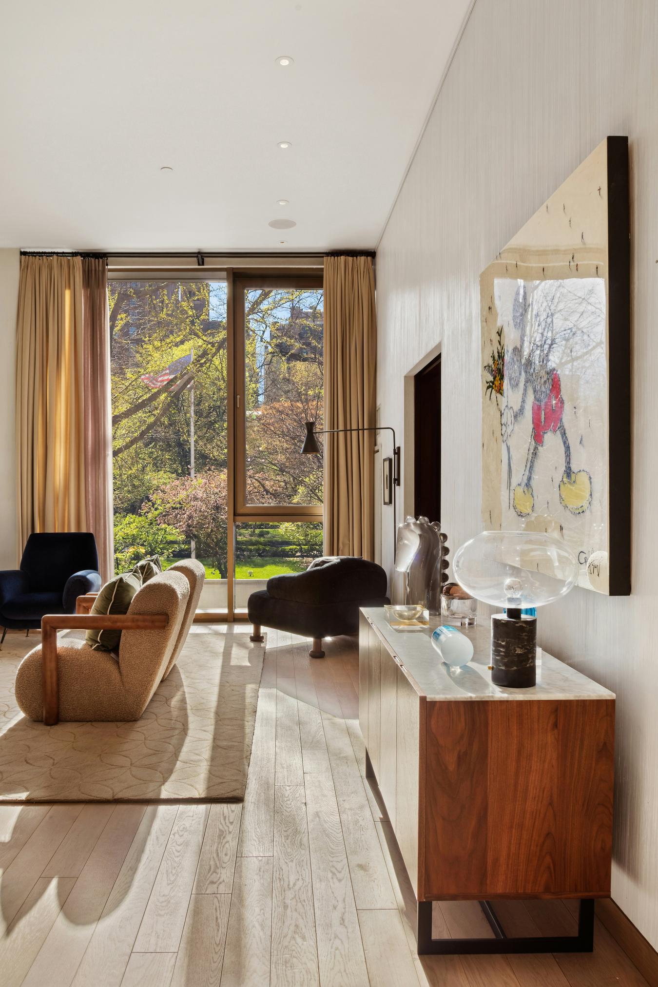 Gramercy Park, New York, 10010, United States, 2 Bedrooms Bedrooms, ,2 BathroomsBathrooms,Residential,For Sale,2012780