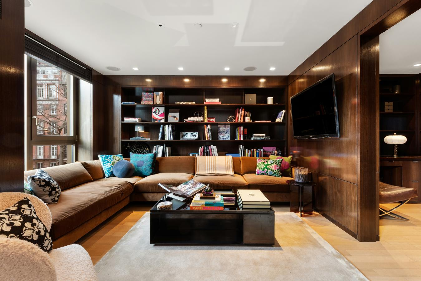 Gramercy Park, New York, 10010, United States, 2 Bedrooms Bedrooms, ,2 BathroomsBathrooms,Residential,For Sale,2012780