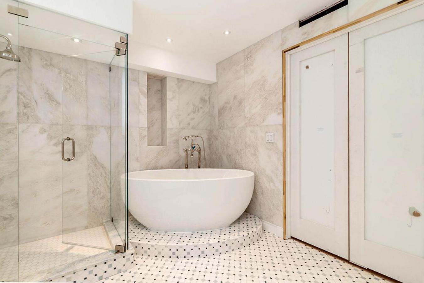 Palm Beach, Florida, 33480, United States, 3 Bedrooms Bedrooms, ,3 BathroomsBathrooms,Residential,For Sale,2012778