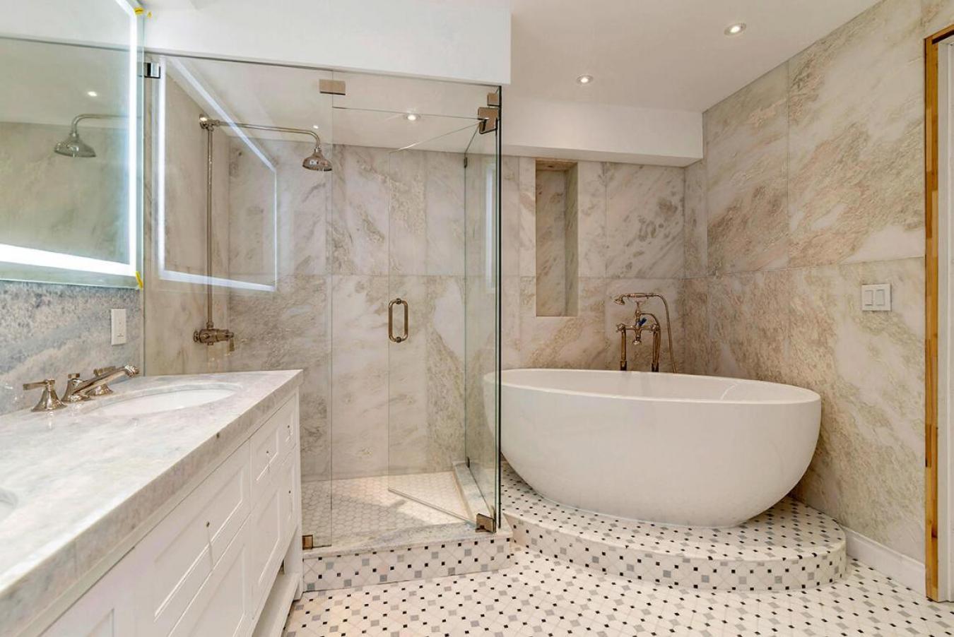 Palm Beach, Florida, 33480, United States, 3 Bedrooms Bedrooms, ,3 BathroomsBathrooms,Residential,For Sale,2012778