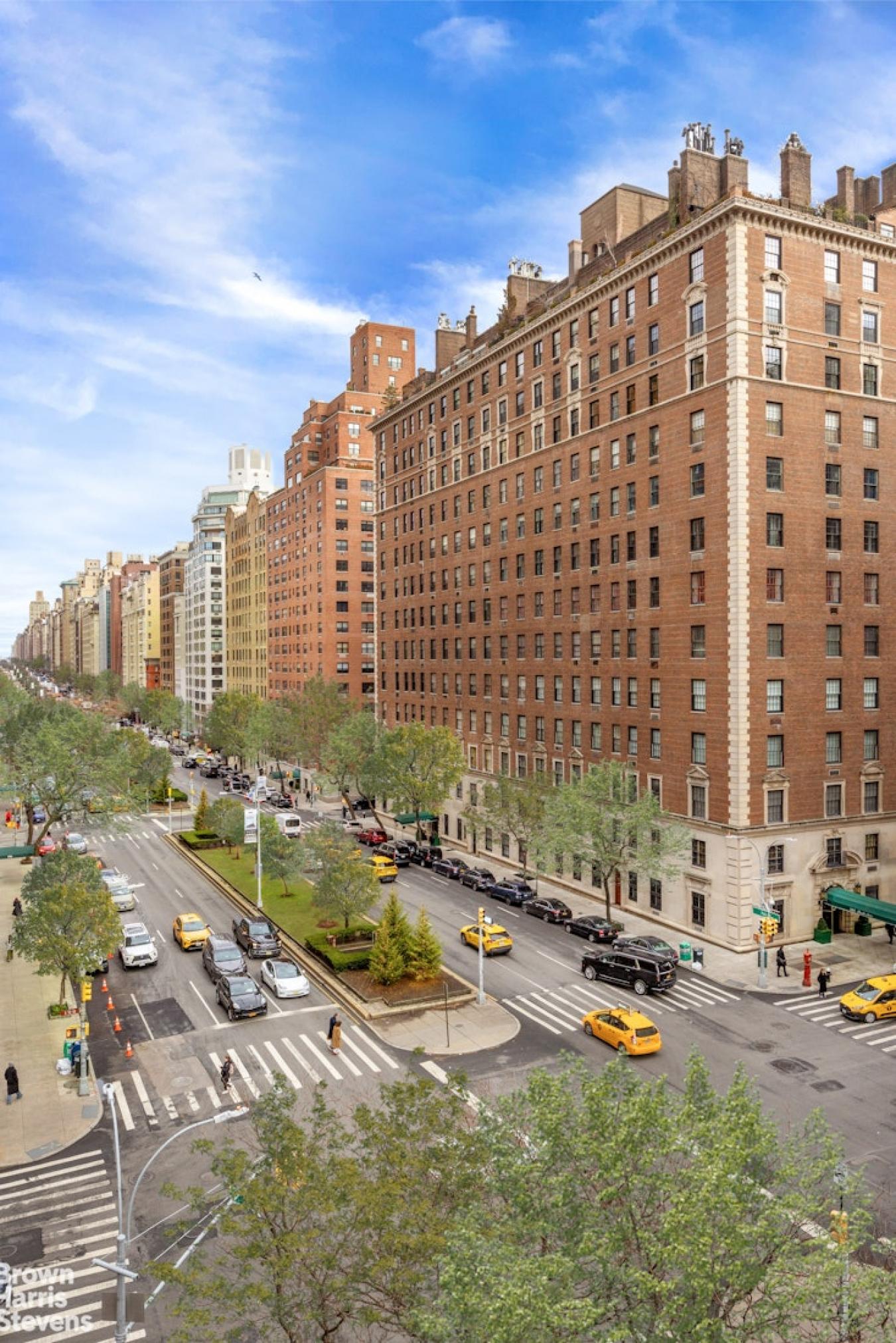 New York, New York, 10021, United States, 3 Bedrooms Bedrooms, ,3 BathroomsBathrooms,Residential,For Sale,2012779