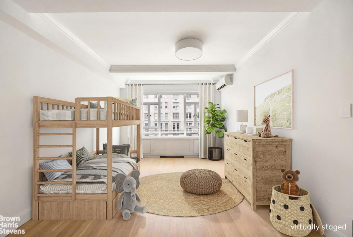 New York, New York, 10021, United States, 3 Bedrooms Bedrooms, ,3 BathroomsBathrooms,Residential,For Sale,2012779