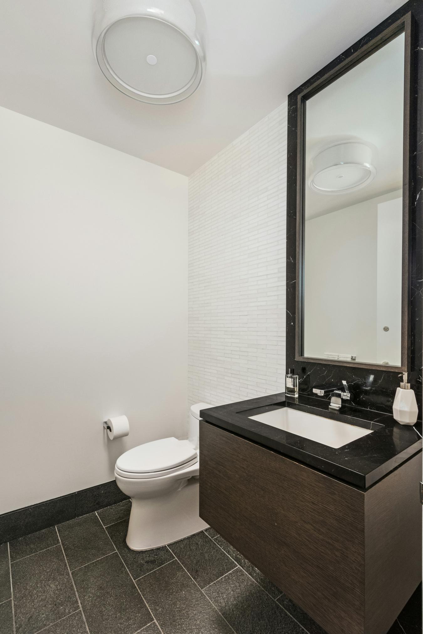 New York, New York, 10069, United States, 2 Bedrooms Bedrooms, ,2 BathroomsBathrooms,Residential,For Sale,2012776