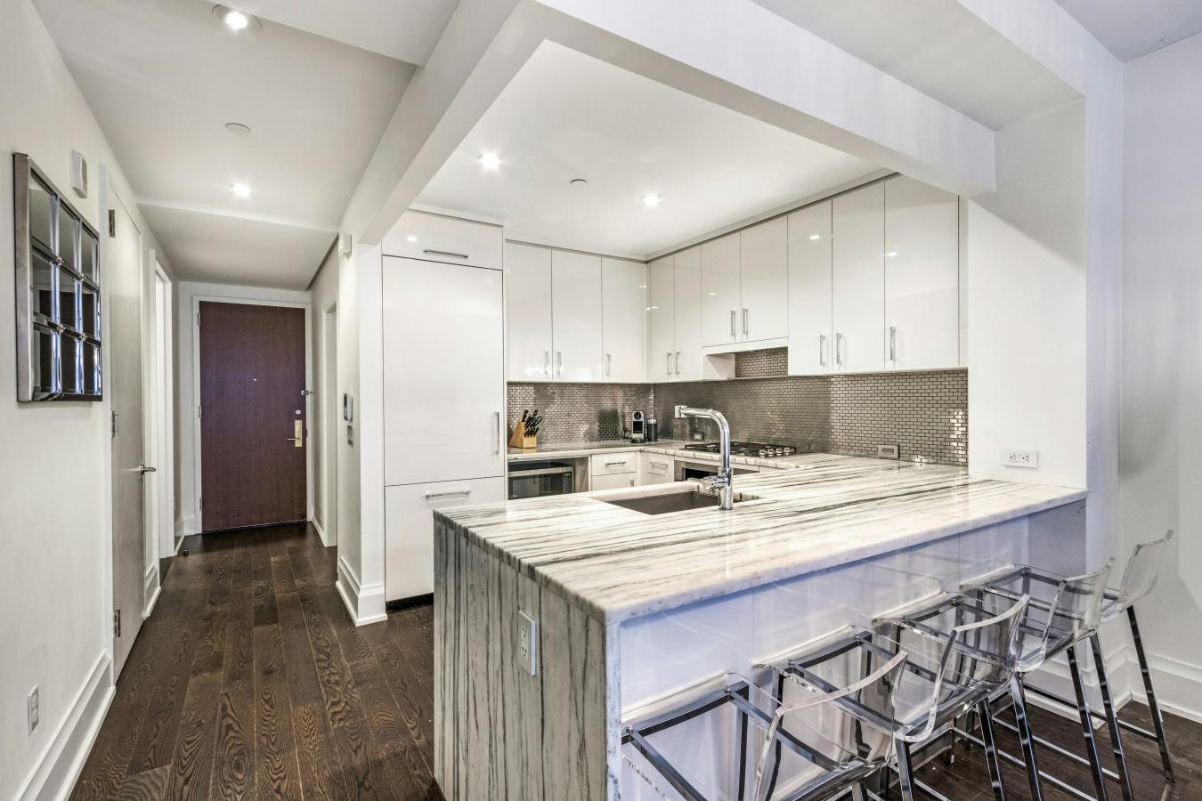 New York, New York, 10069, United States, 2 Bedrooms Bedrooms, ,2 BathroomsBathrooms,Residential,For Sale,2012776