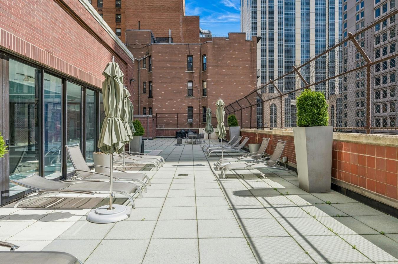 New York, New York, 10021, United States, 2 Bedrooms Bedrooms, ,2 BathroomsBathrooms,Residential,For Sale,2012772