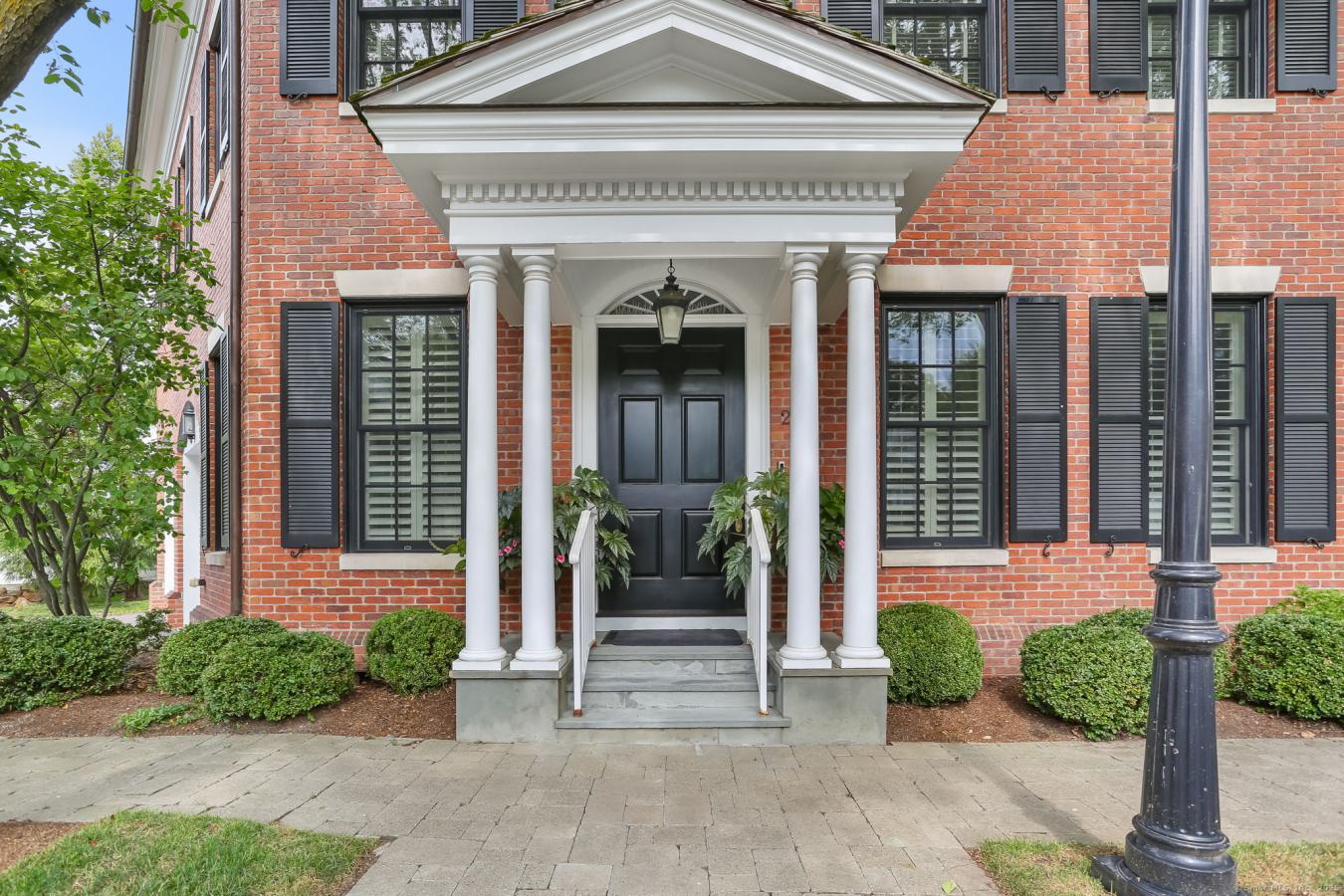 Fairfield, Connecticut, 06890, United States, 3 Bedrooms Bedrooms, ,3 BathroomsBathrooms,Residential,For Sale,2012773