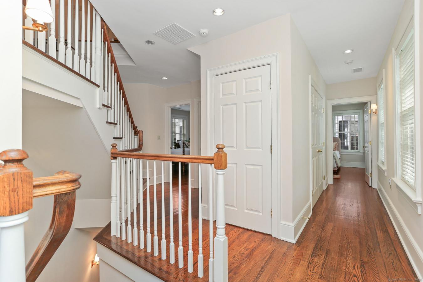 Fairfield, Connecticut, 06890, United States, 3 Bedrooms Bedrooms, ,3 BathroomsBathrooms,Residential,For Sale,2012773