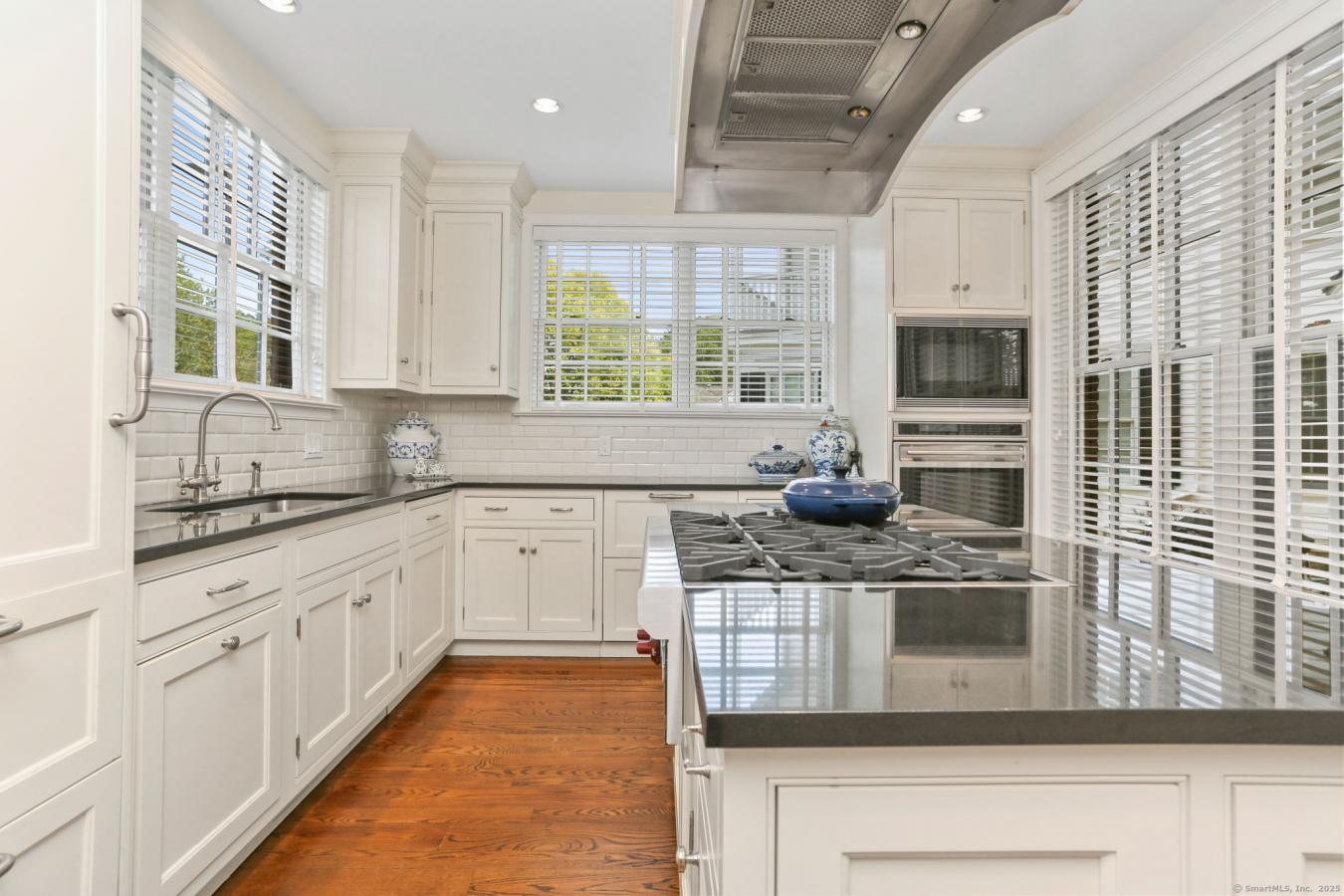 Fairfield, Connecticut, 06890, United States, 3 Bedrooms Bedrooms, ,3 BathroomsBathrooms,Residential,For Sale,2012773