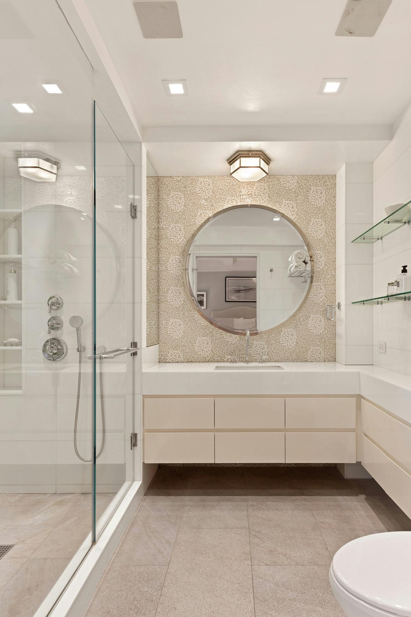 New York, New York, 10023, United States, 2 Bedrooms Bedrooms, ,2 BathroomsBathrooms,Residential,For Sale,2012770