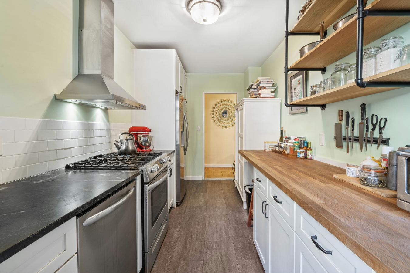 Lower East Side, New York, 10002, United States, 3 Bedrooms Bedrooms, ,1 BathroomBathrooms,Residential,For Sale,2012768