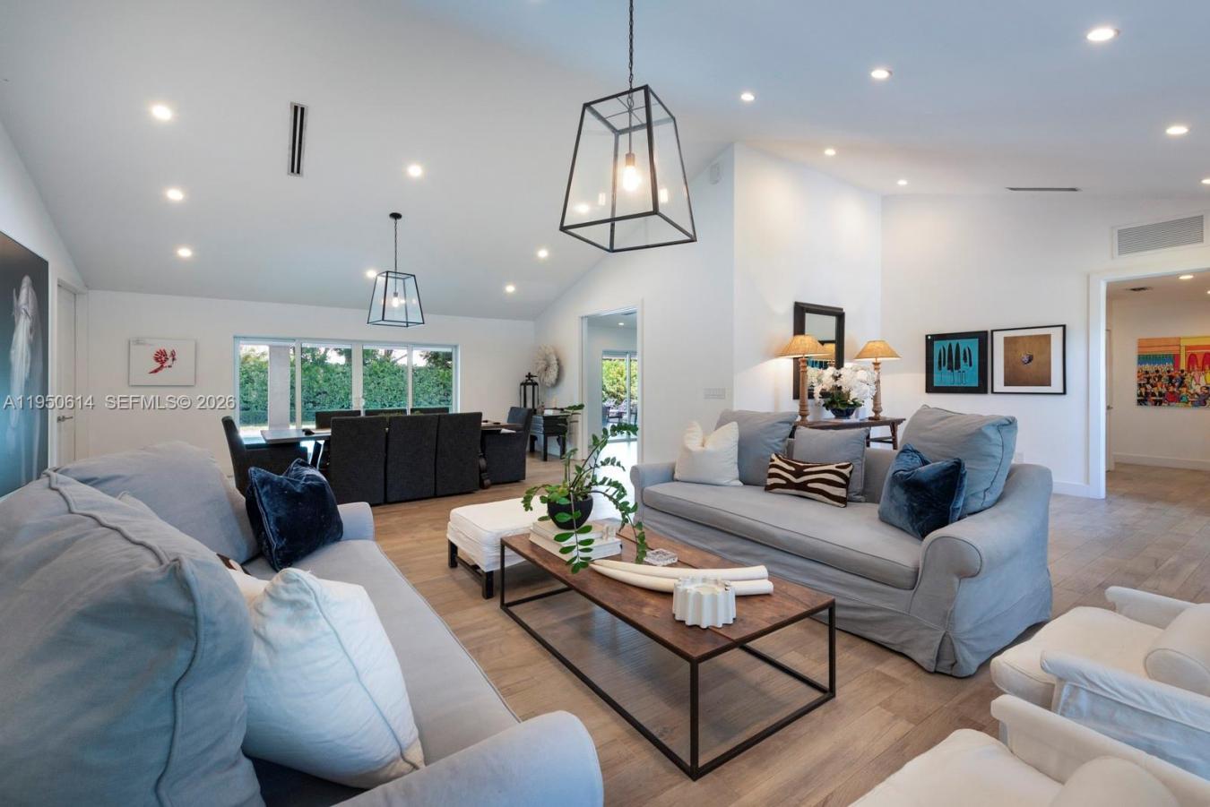 Palmetto Bay, Florida, 33157, United States, 5 Bedrooms Bedrooms, ,5 BathroomsBathrooms,Residential,For Sale,2013123