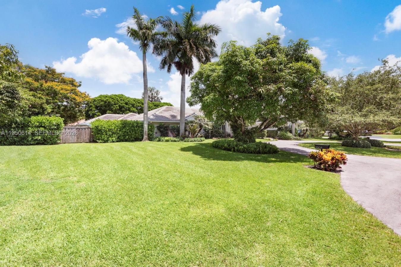 Palmetto Bay, Florida, 33157, United States, 5 Bedrooms Bedrooms, ,5 BathroomsBathrooms,Residential,For Sale,2013123