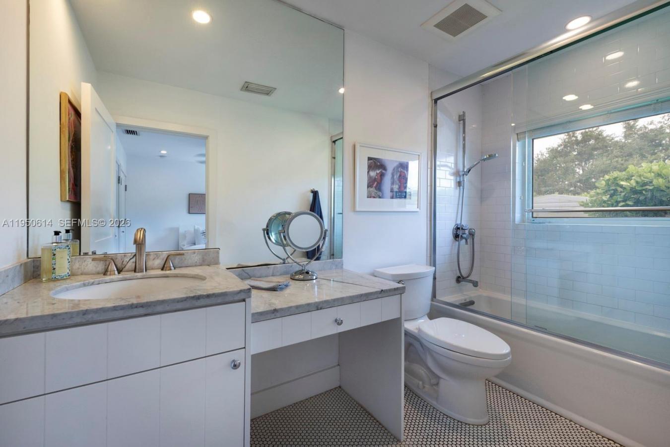 Palmetto Bay, Florida, 33157, United States, 5 Bedrooms Bedrooms, ,5 BathroomsBathrooms,Residential,For Sale,2013123