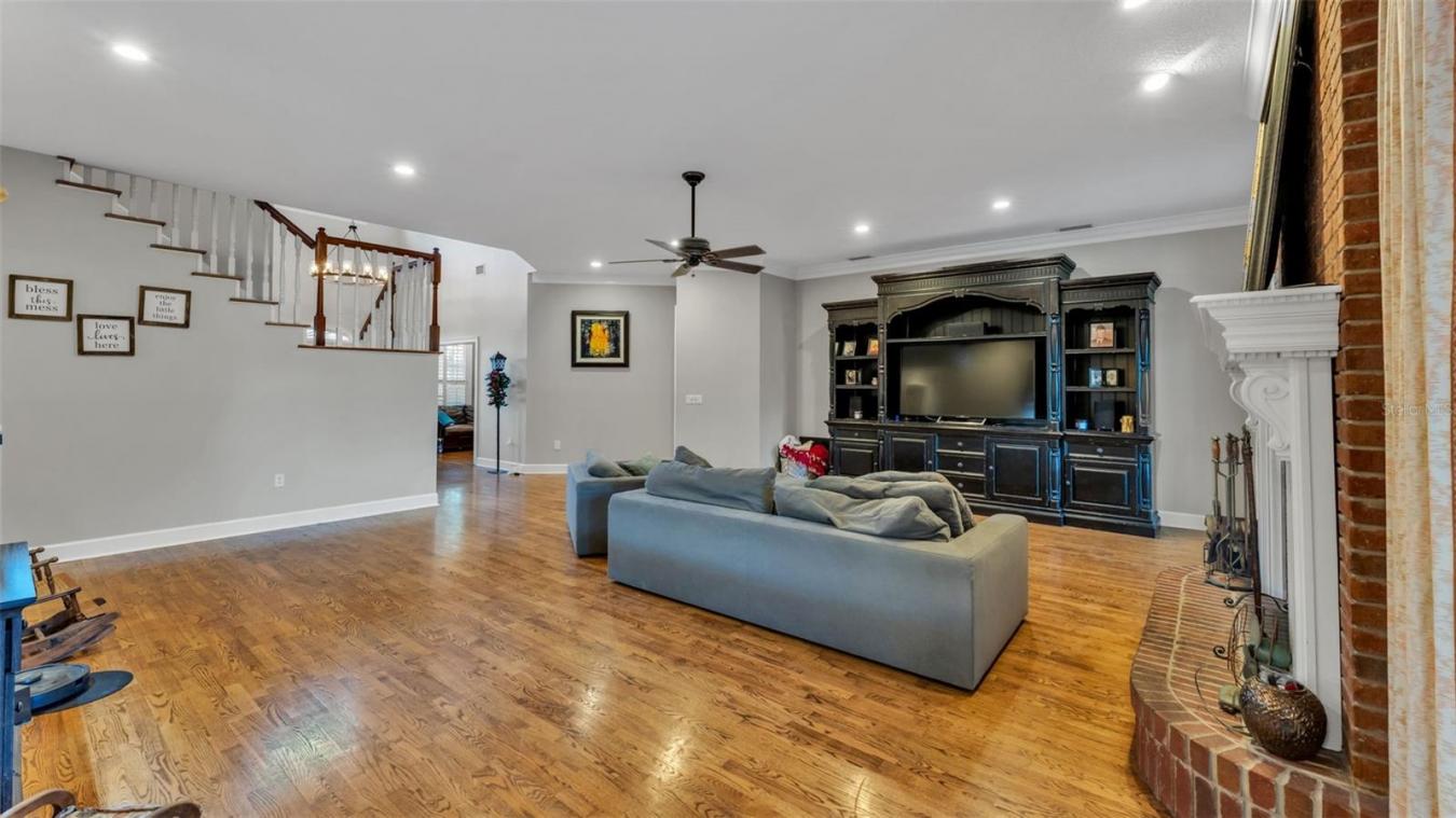 LAKELAND, Polk, 33813, United States, 5 Bedrooms Bedrooms, ,4 BathroomsBathrooms,Residential,For Sale,2013116