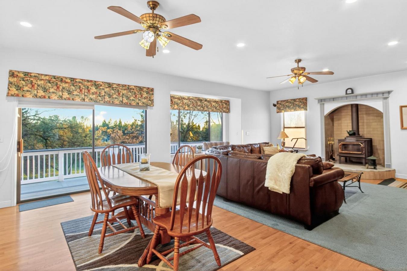 Placerville, El Dorado, 95667, United States, 4 Bedrooms Bedrooms, ,4 BathroomsBathrooms,Residential,For Sale,2015393