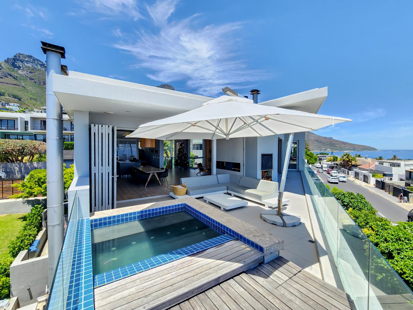 Cape Town, South Africa, 5 Bedrooms Bedrooms, ,5 BathroomsBathrooms,Residential,For Sale,2013377