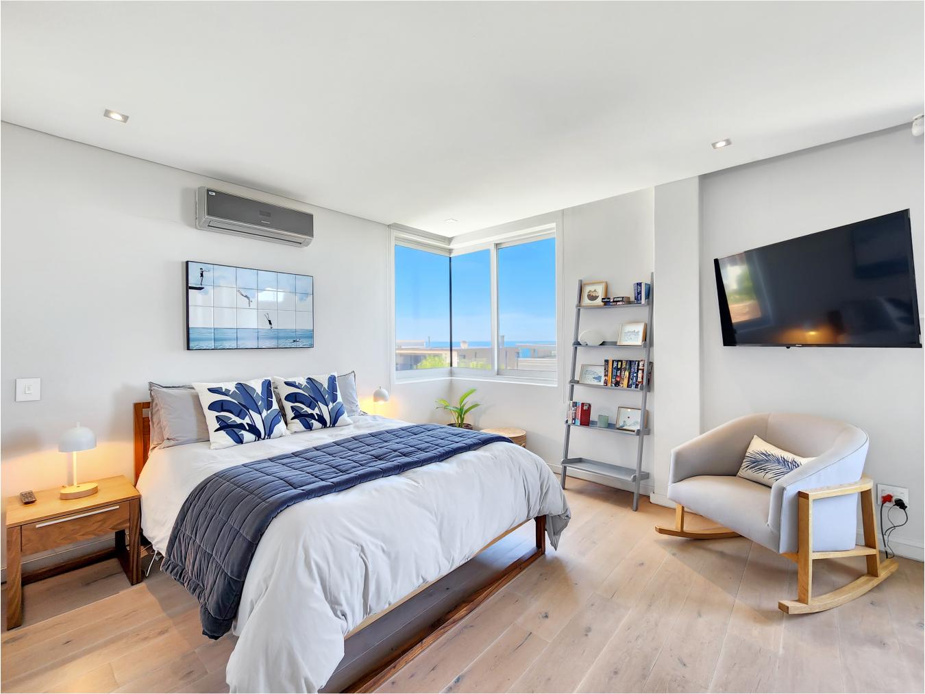 Cape Town, South Africa, 5 Bedrooms Bedrooms, ,5 BathroomsBathrooms,Residential,For Sale,2013377