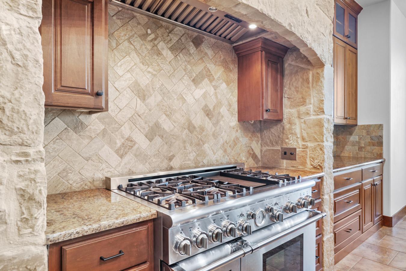 Lago Vista, Travis, 78645, United States, 4 Bedrooms Bedrooms, ,4 BathroomsBathrooms,Residential,For Sale,2015187