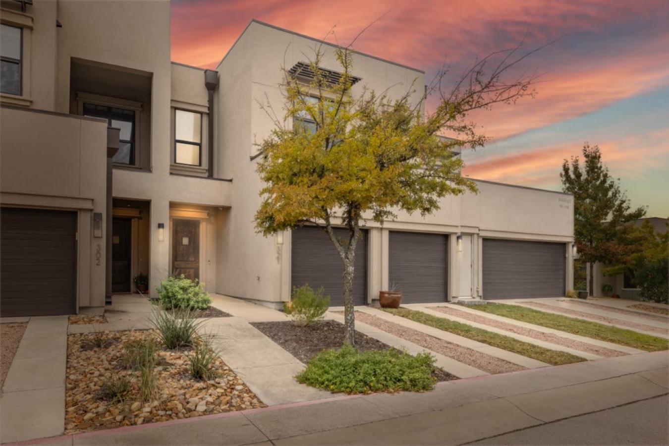 Austin, Travis, 78735, United States, 3 Bedrooms Bedrooms, ,2 BathroomsBathrooms,Residential,For Sale,2013373