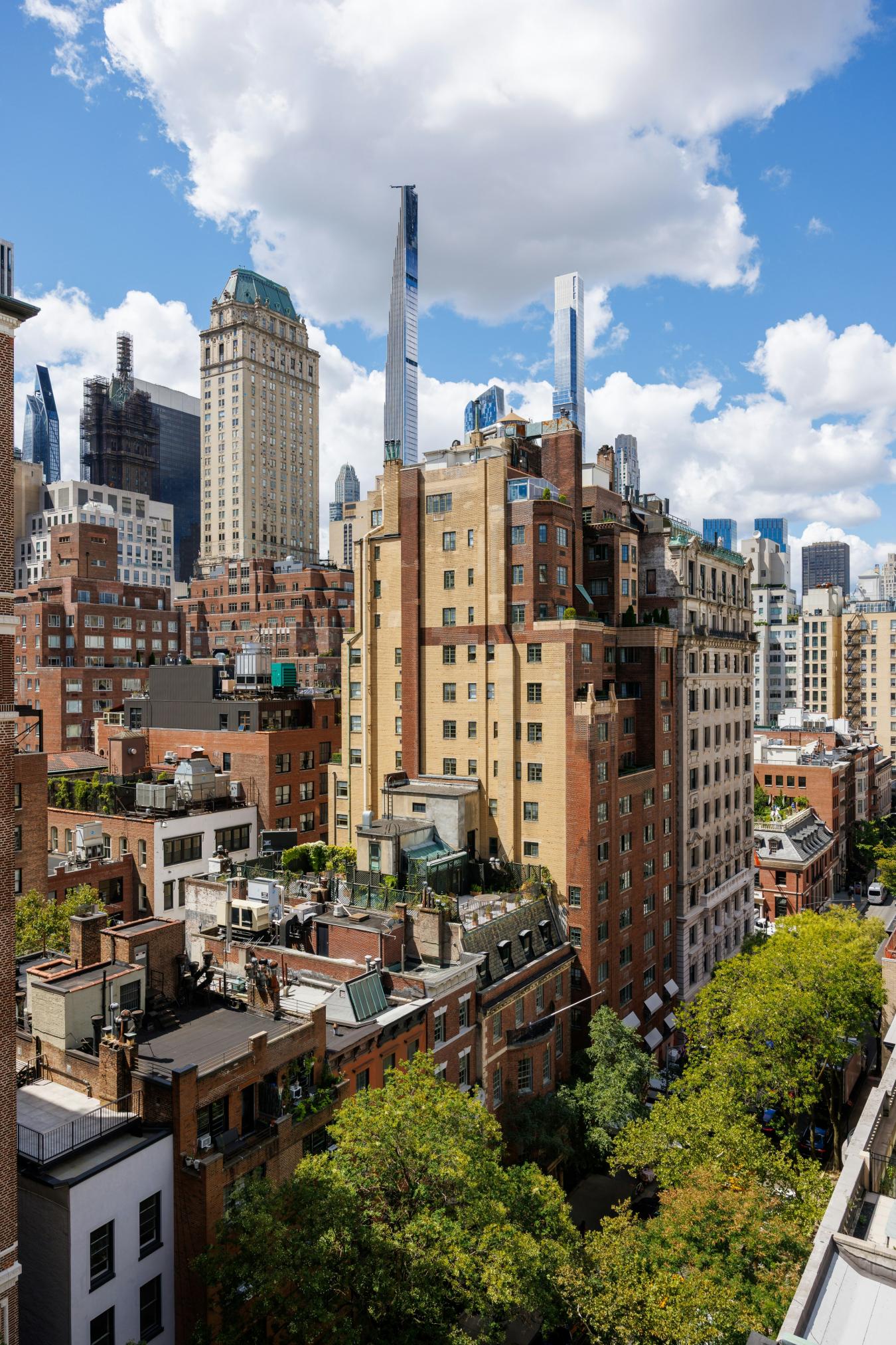 New York, New York, 10065, United States, 4 Bedrooms Bedrooms, ,3 BathroomsBathrooms,Residential,For Sale,2013360