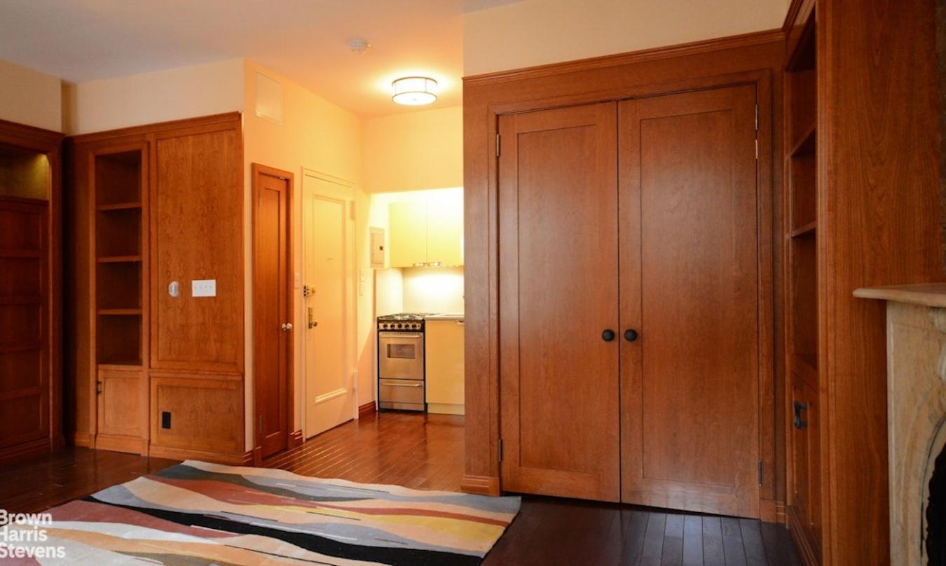 New York, New York, 10036, United States, 6 Bedrooms Bedrooms, ,6 BathroomsBathrooms,Residential,For Sale,2013358