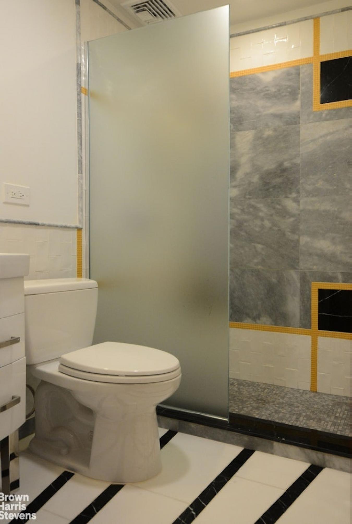 New York, New York, 10036, United States, 6 Bedrooms Bedrooms, ,6 BathroomsBathrooms,Residential,For Sale,2013358