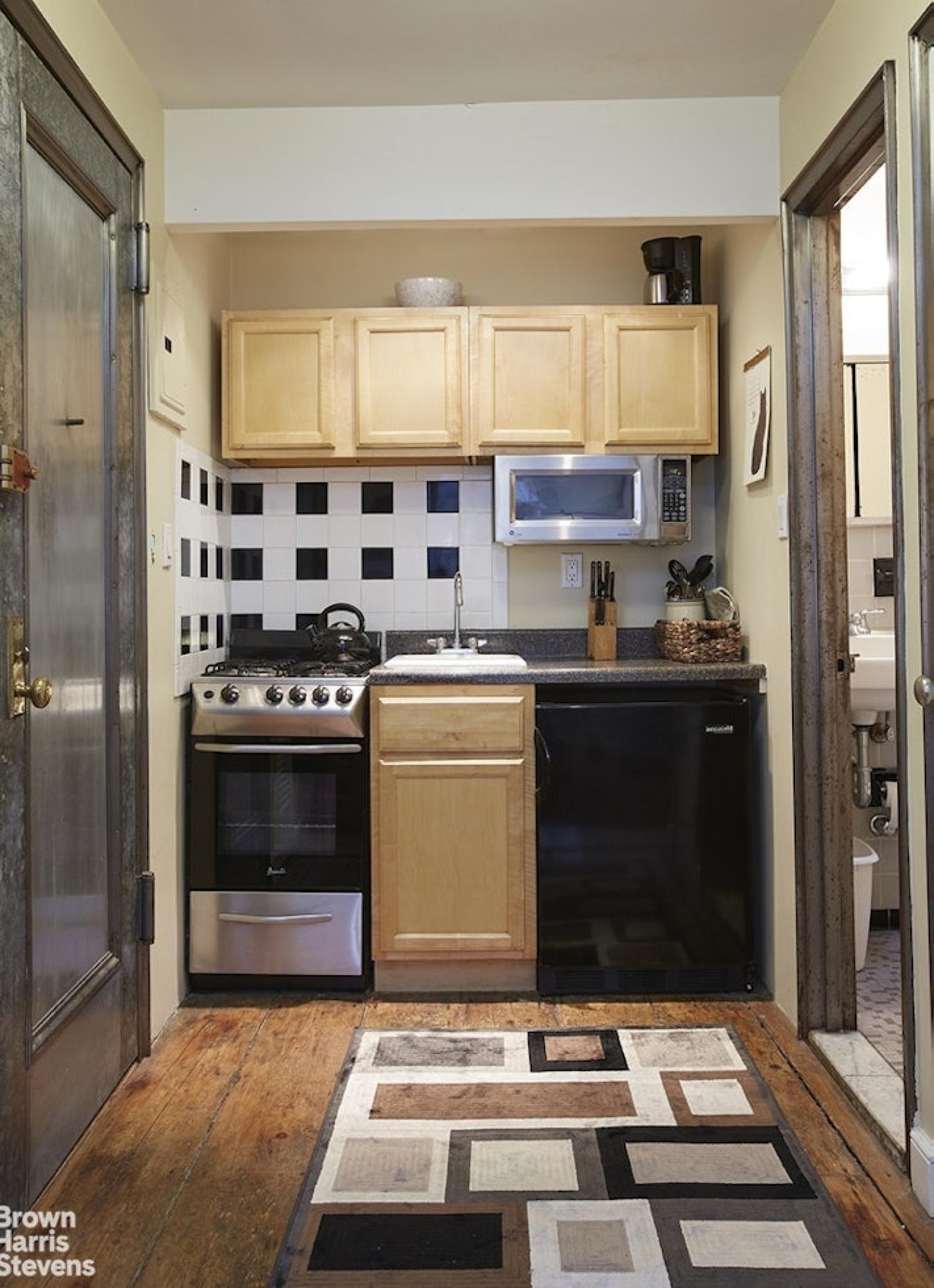 New York, New York, 10036, United States, 6 Bedrooms Bedrooms, ,6 BathroomsBathrooms,Residential,For Sale,2013358