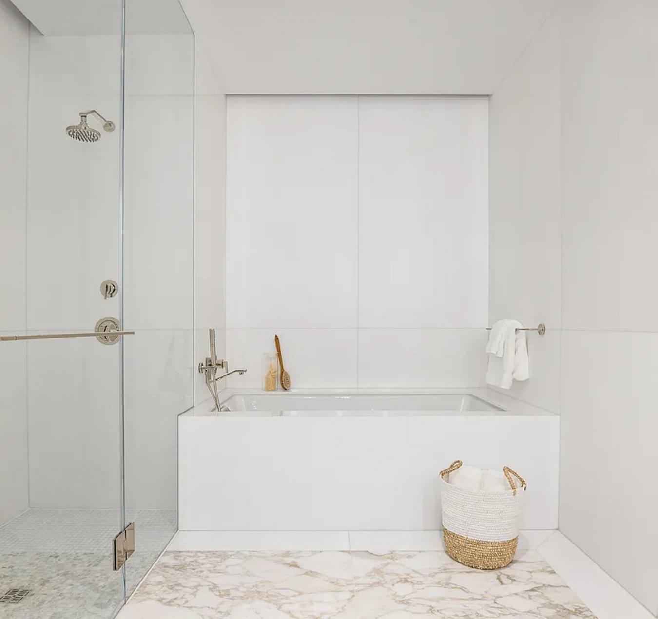 New York, New York, 10028, United States, 2 Bedrooms Bedrooms, ,2 BathroomsBathrooms,Residential,For Sale,2013356