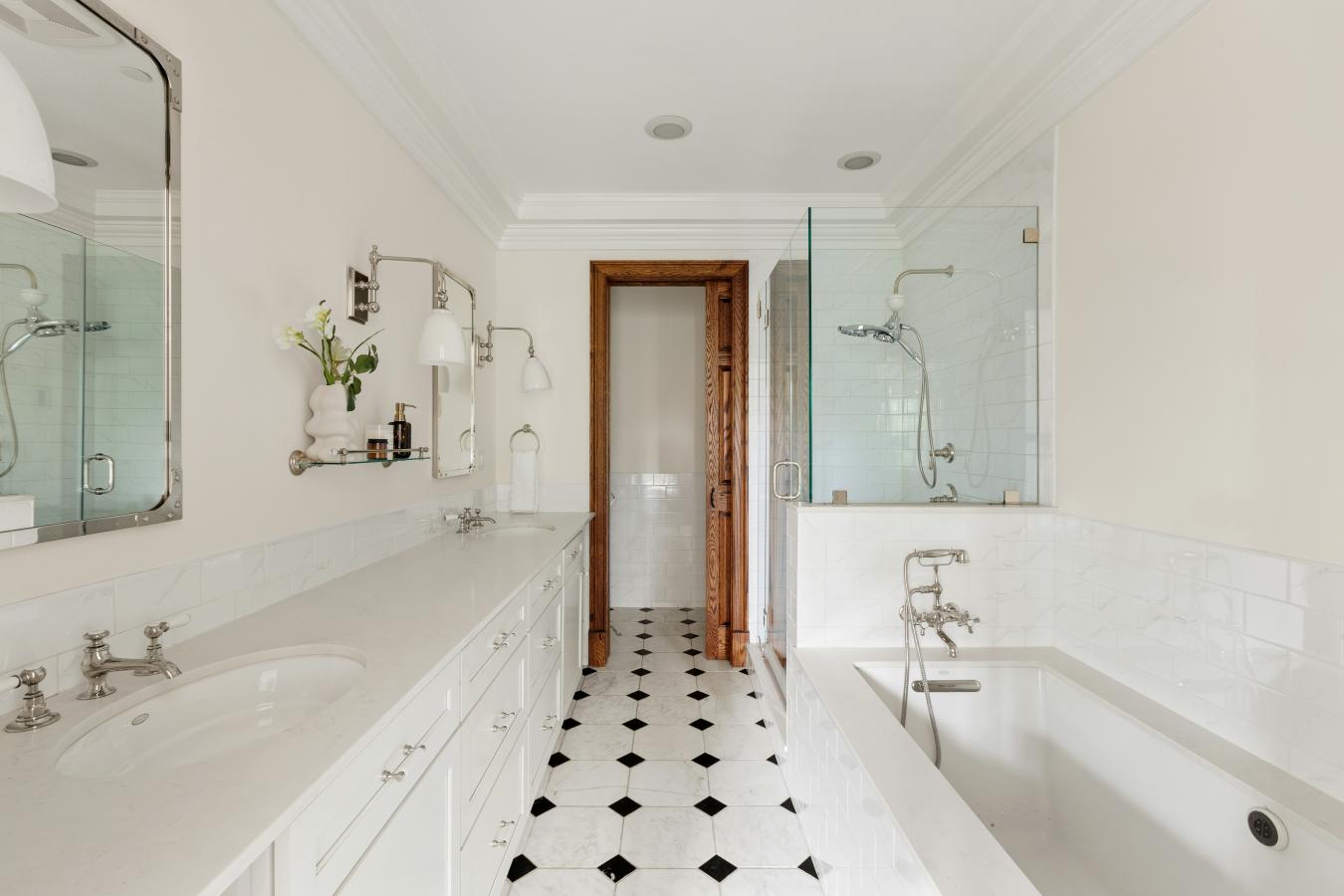 Stuyvesant Heights, New York, 11221, United States, 6 Bedrooms Bedrooms, ,5 BathroomsBathrooms,Residential,For Sale,2013352