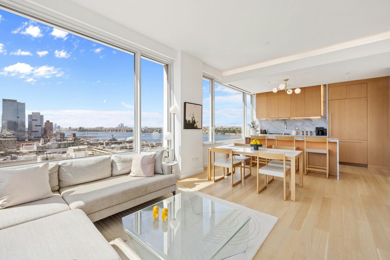 New York, New York, 10019, United States, 2 Bedrooms Bedrooms, ,2 BathroomsBathrooms,Residential,For Sale,2013346