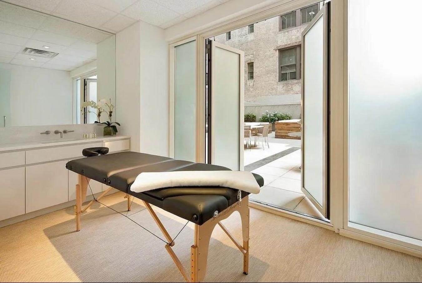 Gramercy Park, New York, 10010, United States, 1 Bedroom Bedrooms, ,1 BathroomBathrooms,Residential,For Sale,2013339