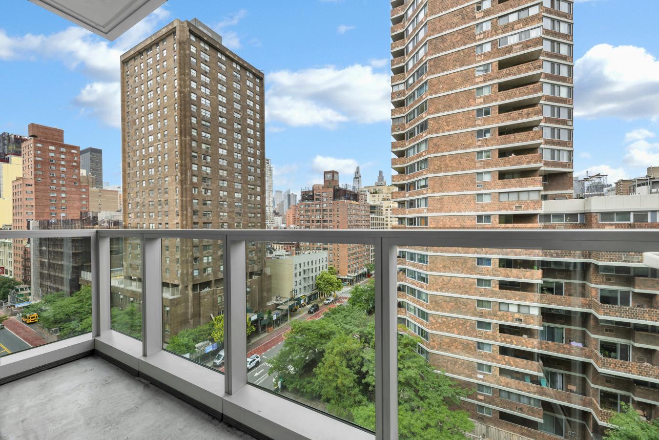 Gramercy Park, New York, 10010, United States, 1 Bedroom Bedrooms, ,1 BathroomBathrooms,Residential,For Sale,2013339