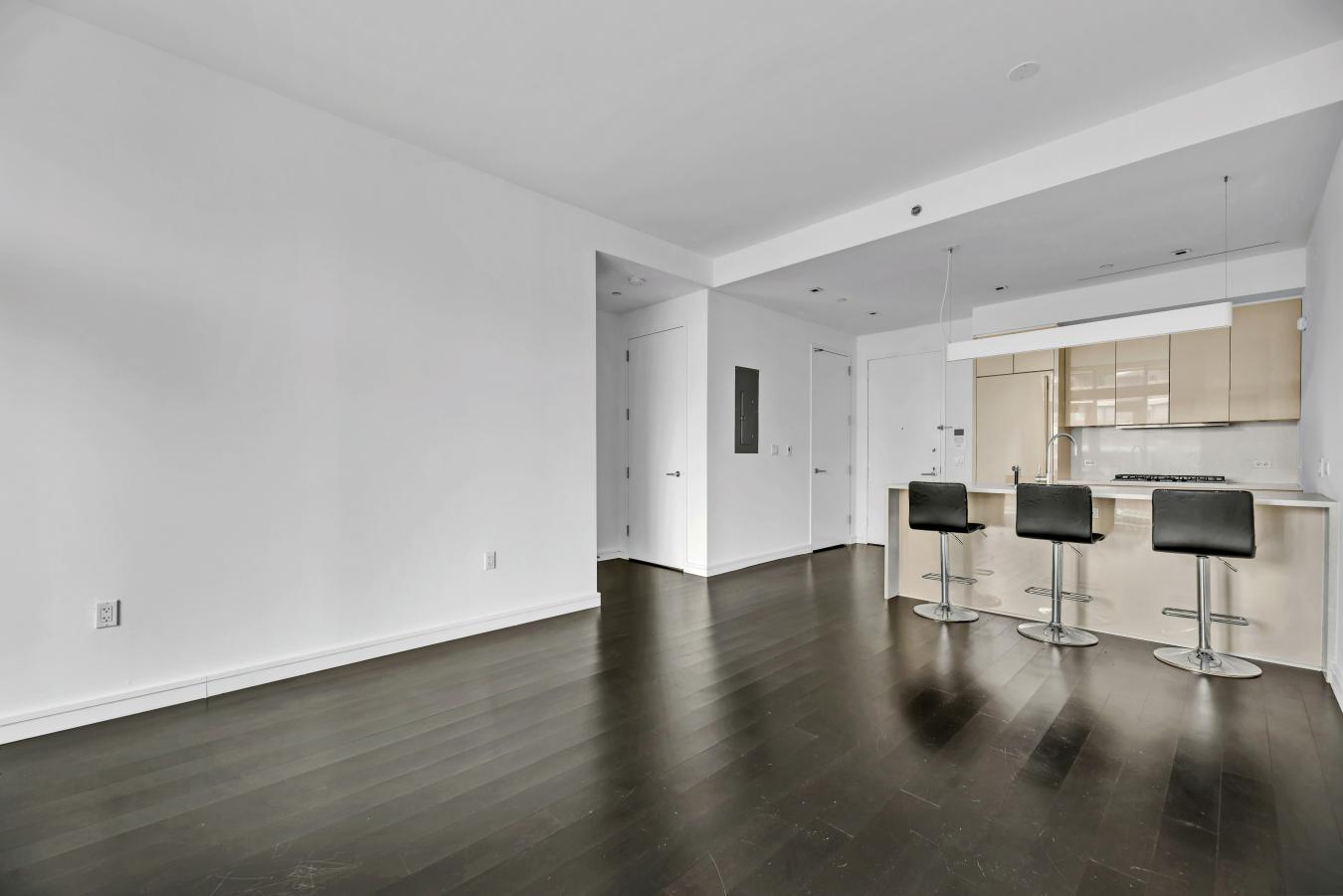 Gramercy Park, New York, 10010, United States, 1 Bedroom Bedrooms, ,1 BathroomBathrooms,Residential,For Sale,2013339