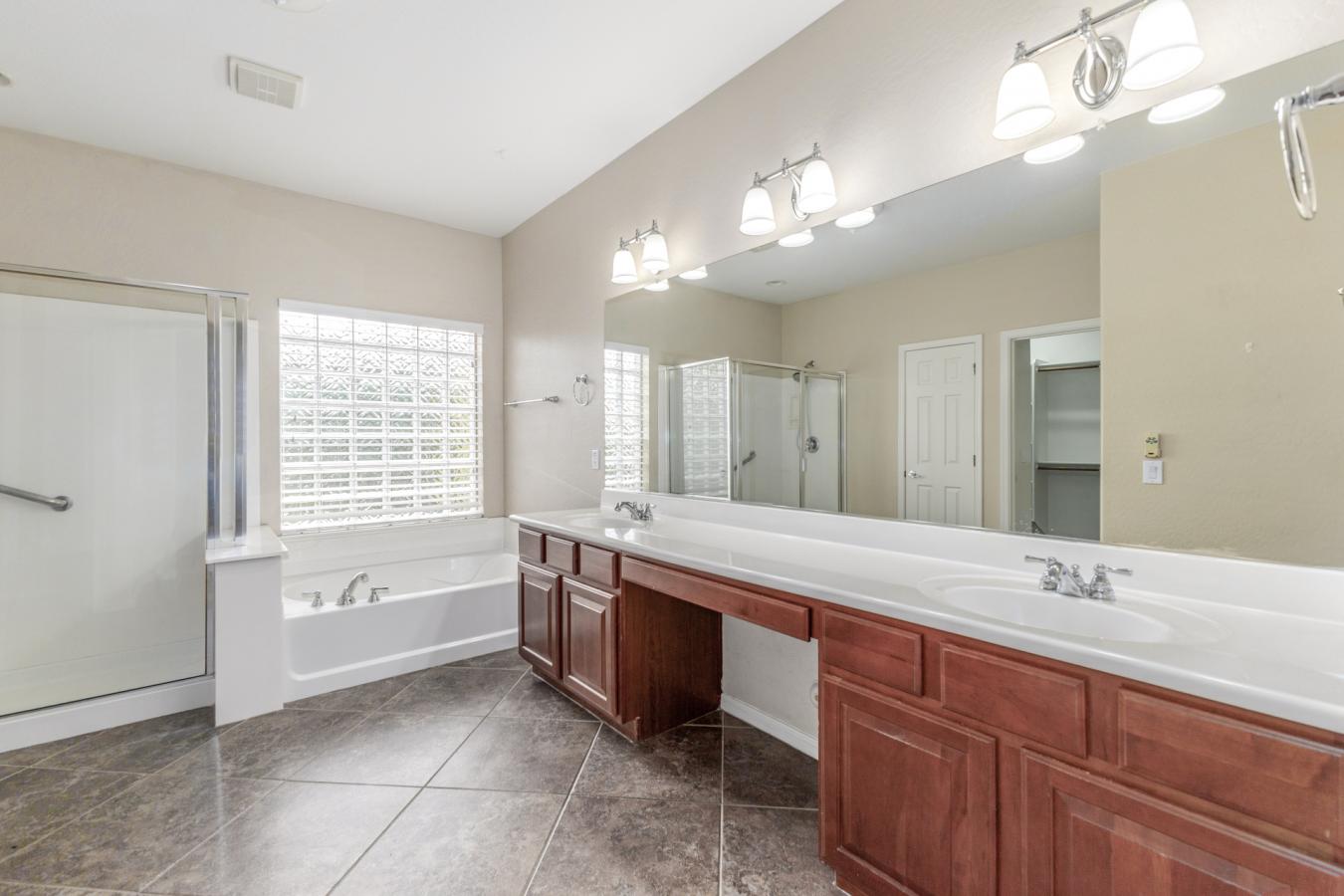 Surprise, Maricopa, 85379, United States, 4 Bedrooms Bedrooms, ,3 BathroomsBathrooms,Residential,For Sale,2013337