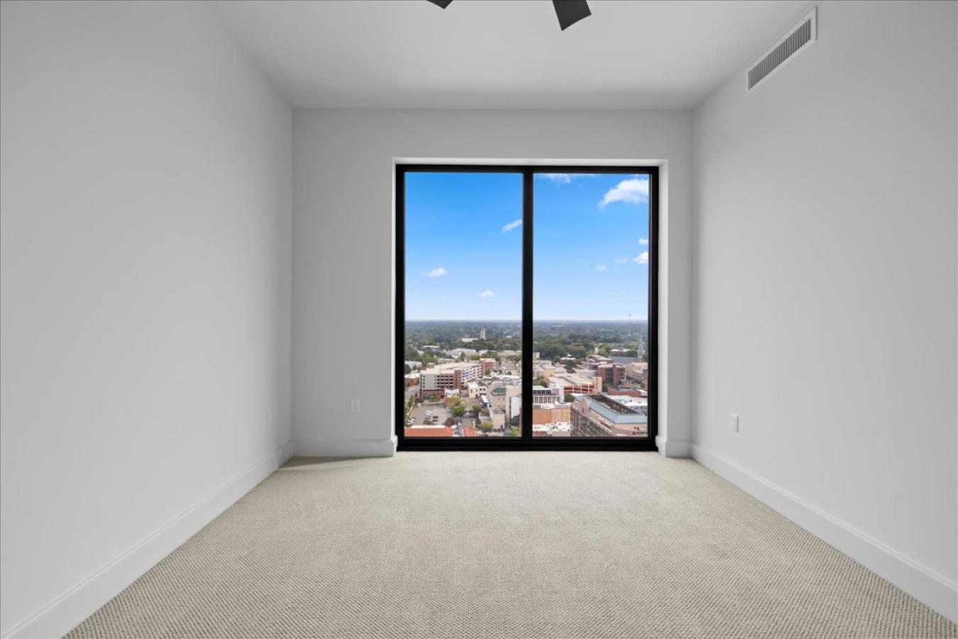 Durham, Durham, 27701, United States, 2 Bedrooms Bedrooms, ,2 BathroomsBathrooms,Residential,For Sale,2013597