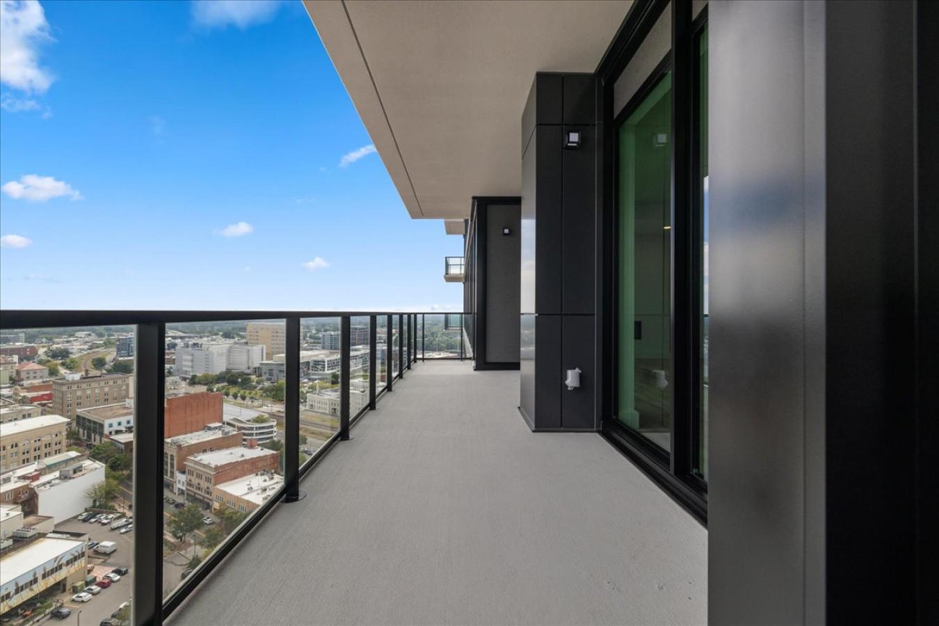 Durham, Durham, 27701, United States, 2 Bedrooms Bedrooms, ,2 BathroomsBathrooms,Residential,For Sale,2013597